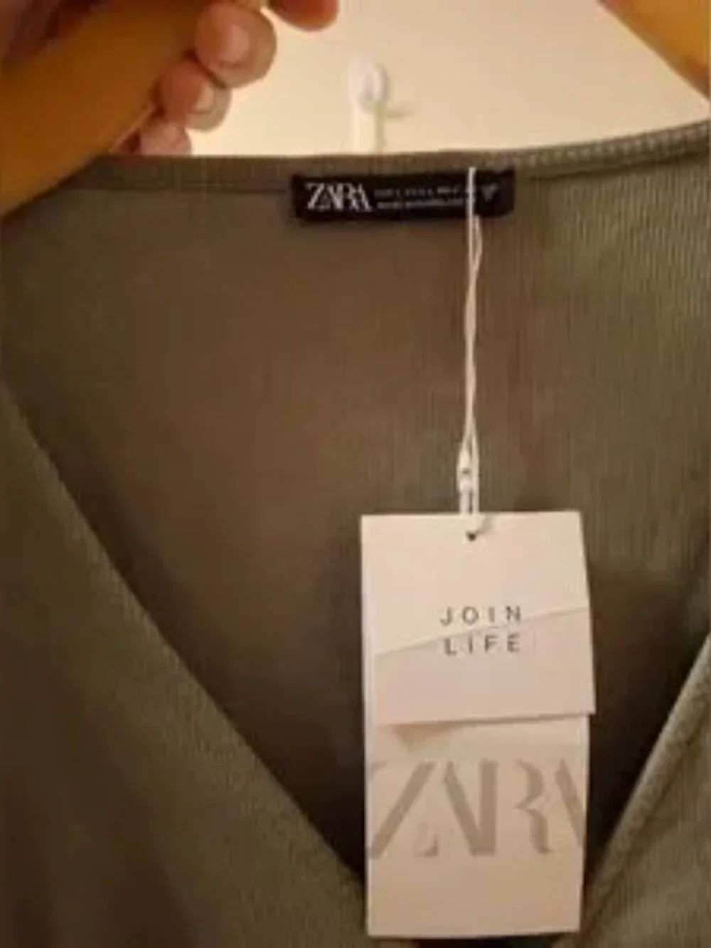 Zara Ruched Ribbed Green Crop Top😀 - Picture 4 of 5